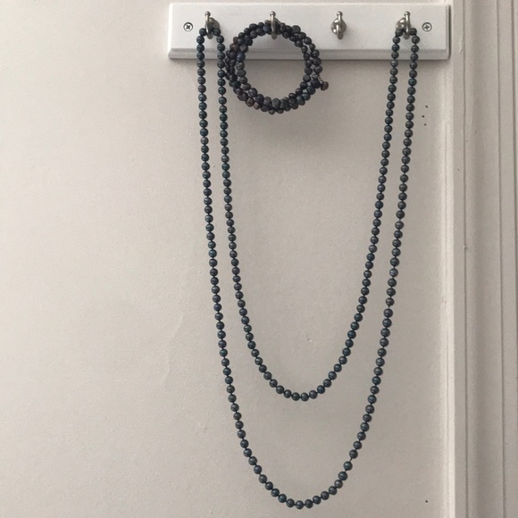 strand of dark blue pearls and matching bracelet - Picture 4 of 4